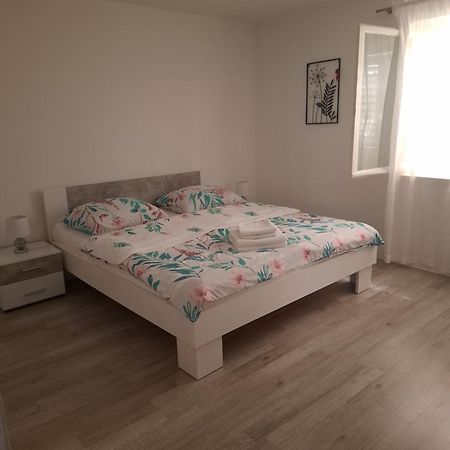 Apartment "None" Makarska Luaran gambar